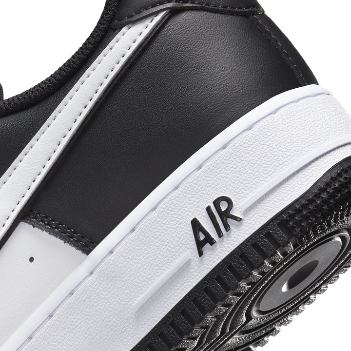 Air Force 1 07 - Black/White/Black