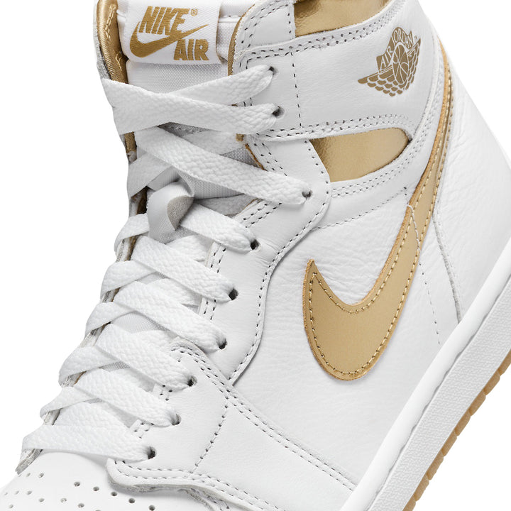 W Air Jordan 1 Retro Hi Og - White/Mtlc Gold-Gum Lt Brown