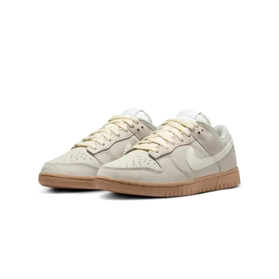 W Nike Dunk Low Se Hngd - Lt Orewood Brn/Sail/Gum Lt Brown/Coconut