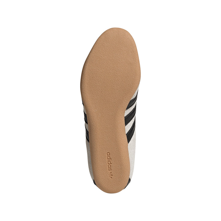 Tokyo  - Off White/Core Black/Gold Met