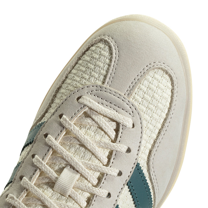Gazelle Indoor - Cream White/Preloved Teal/Wonder White