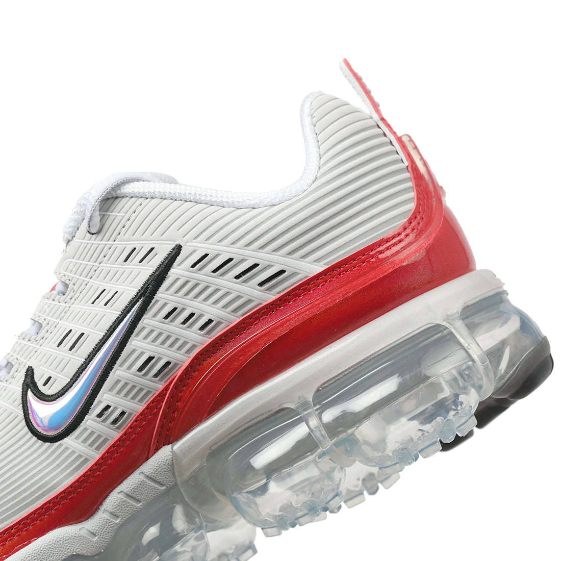 white and red vapormax 360